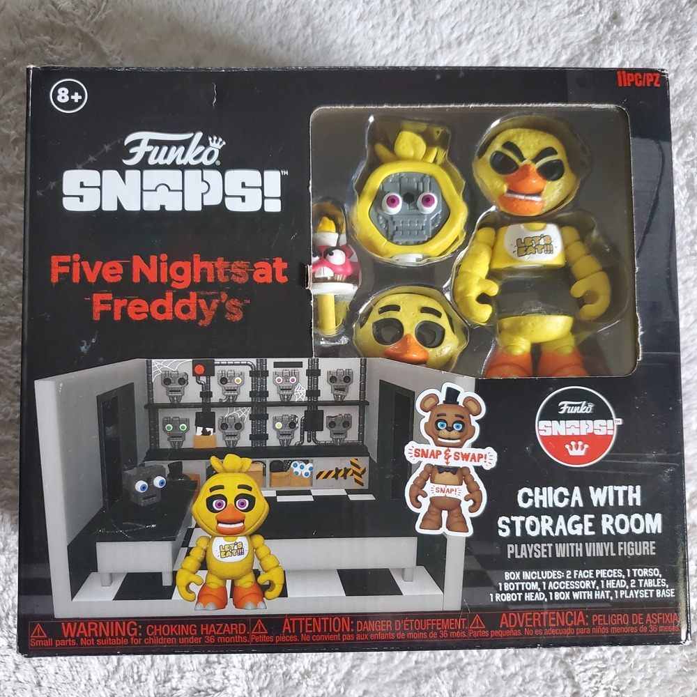 Funko SNAPS Five Nights at Freddys Chica with Storage Room Playset 11pc NEW